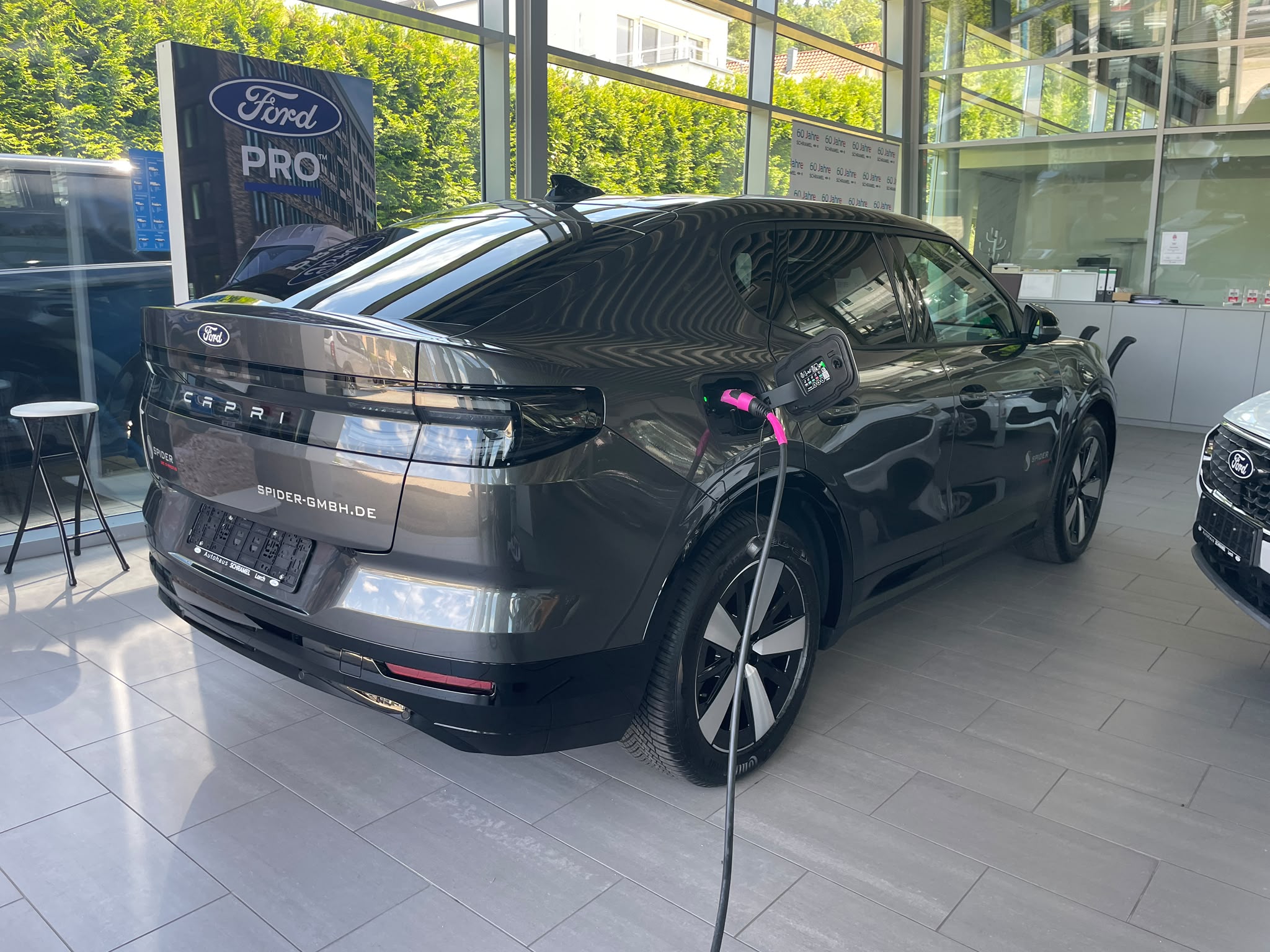 Spider fährt elektrisch: Unser erstes E-Auto ist da 1 Spider E Auto Capri